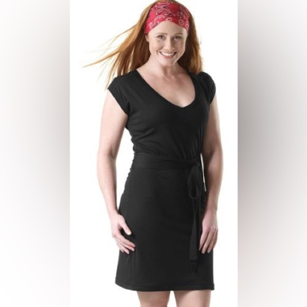 Black Icebreaker Merino villa dress